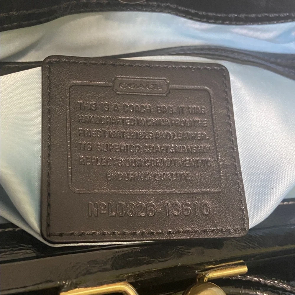 Pristine COACH Classic Black Signature Canvas Ergo Bag with Kiss-lock closure - Picture 14 of 15